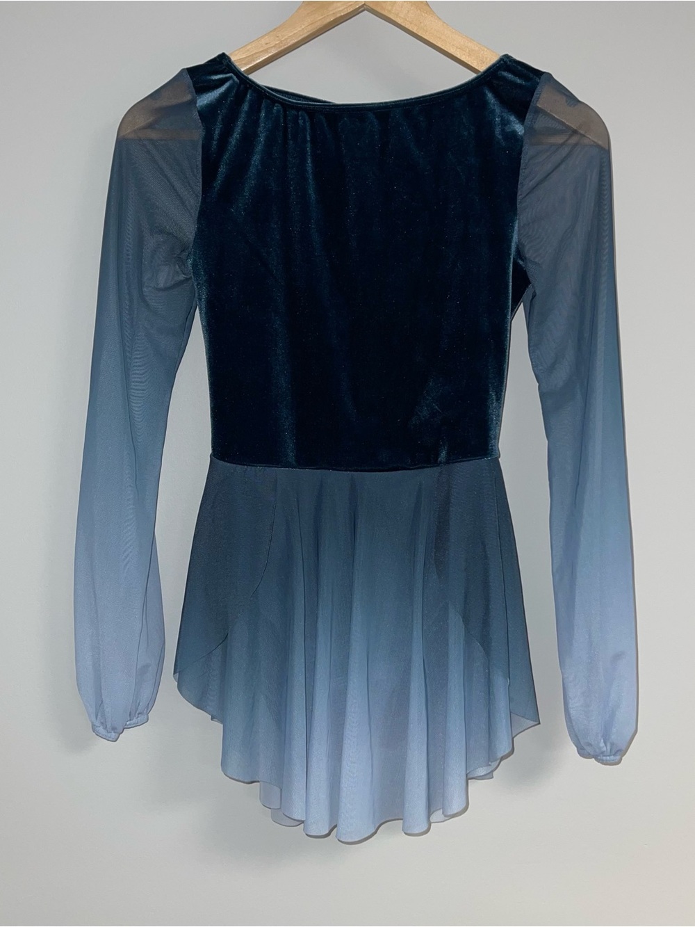 WEISSMAN Dance Costume Girls Small Ombre Chiffon Velvet Lyrical Ballet Tap Skate